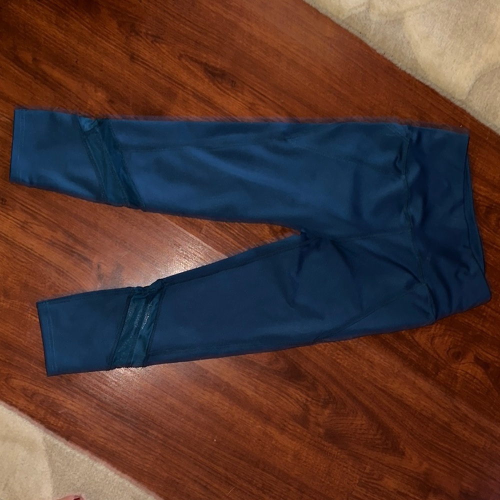 Legend Navy Blue Leggings with Mesh Detail size medium with side pockets